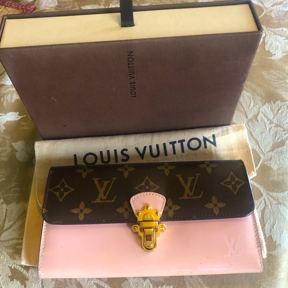 Louis Vuitton Handbags - L Vuitton Cherrywood Portefeuille wallet authentic & stamped FH4179 box & duster